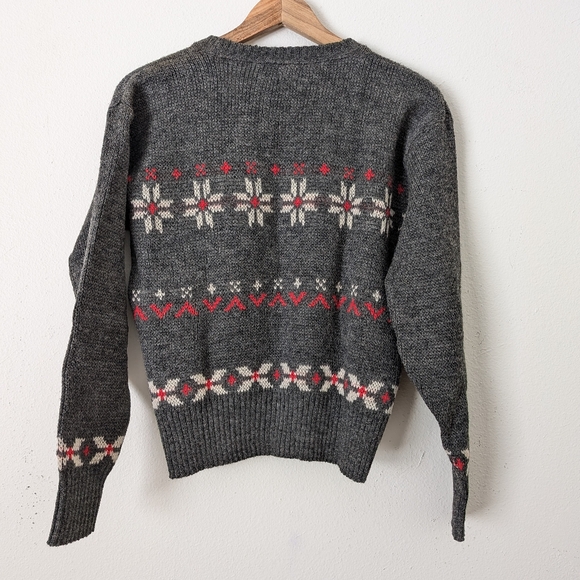 Vintage 50s 60s Alps Sportswear Wool Sweater, Nordic Print Gray & Red - Picture 8 of 8